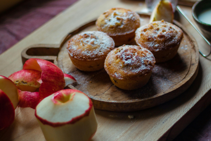 Make your own orchard fruit muffins