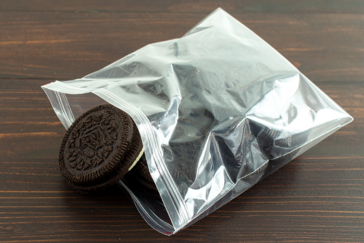 Make your own edible wiggly worms in dirt