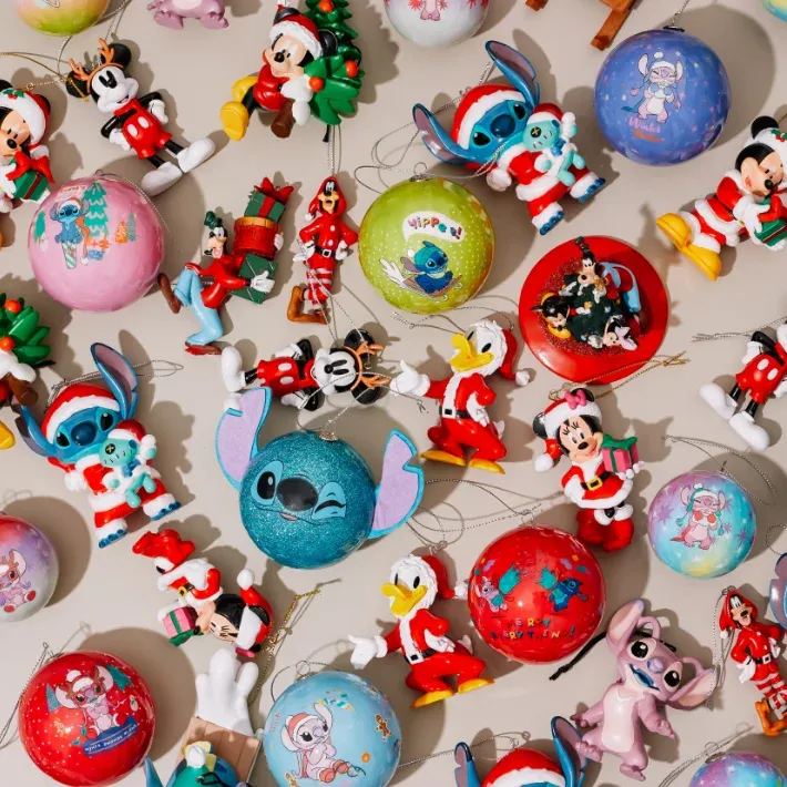 clp-tile-Disney Christmas decorations-oct-25-sqr.webp