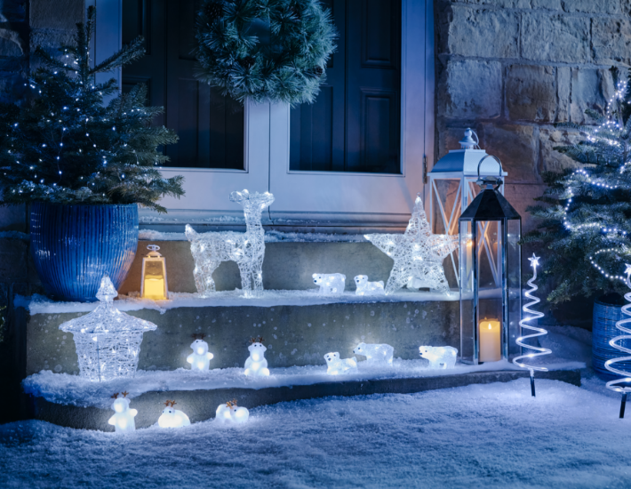 Creating the best outdoor Christmas decoration displays
