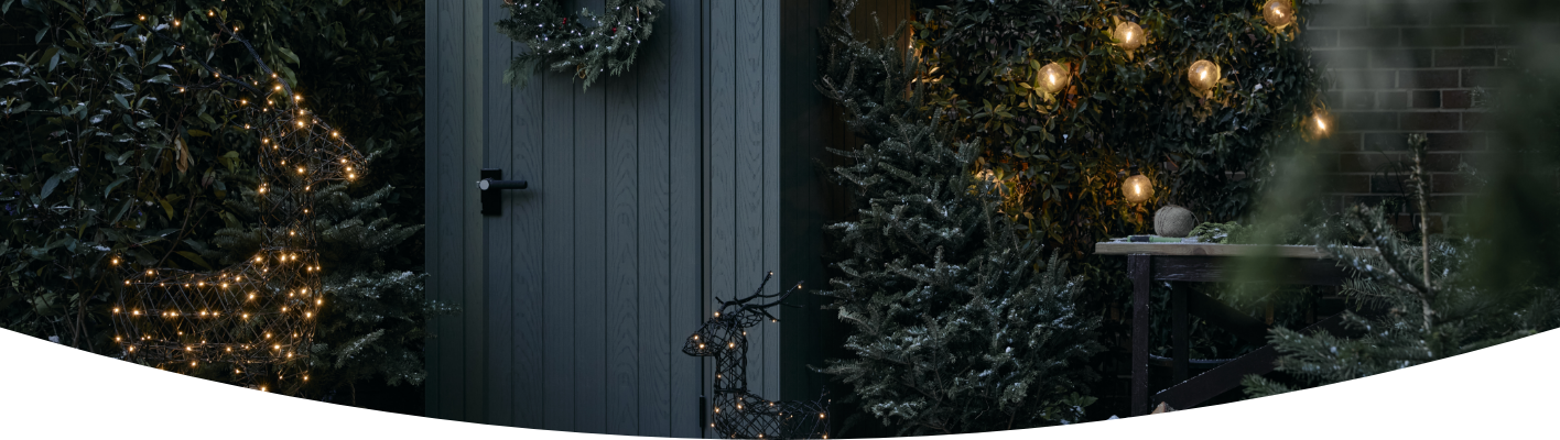 Creating the best outdoor Christmas decoration displays