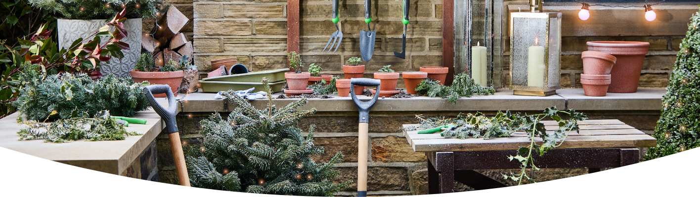 Recycling a real Christmas tree for wildlife