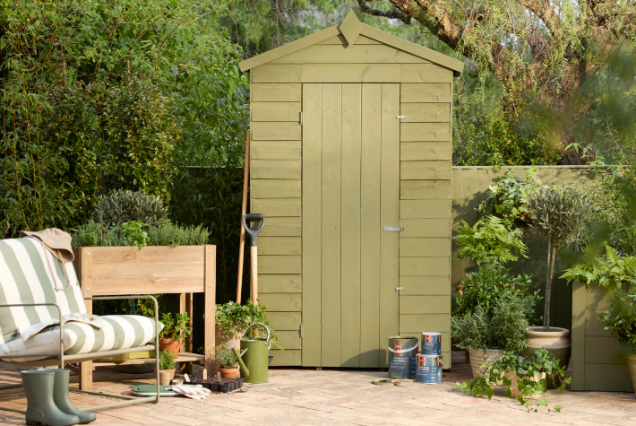 How to host a winning summer garden party