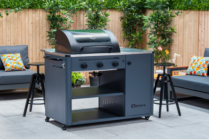 Which is better gas or charcoal BBQ 
