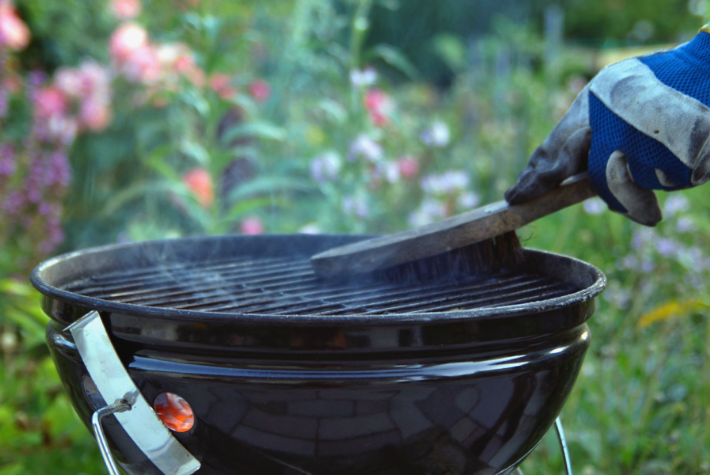 How to clean a BBQ after use