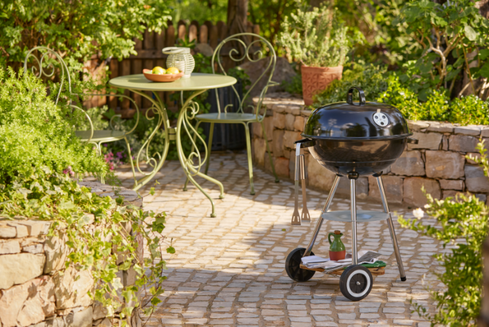 How to clean a BBQ after use