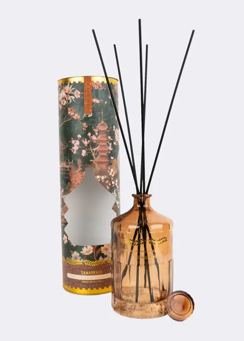 A photo of Moroccan Red Cinnamon Reed Diffuser 1000ml