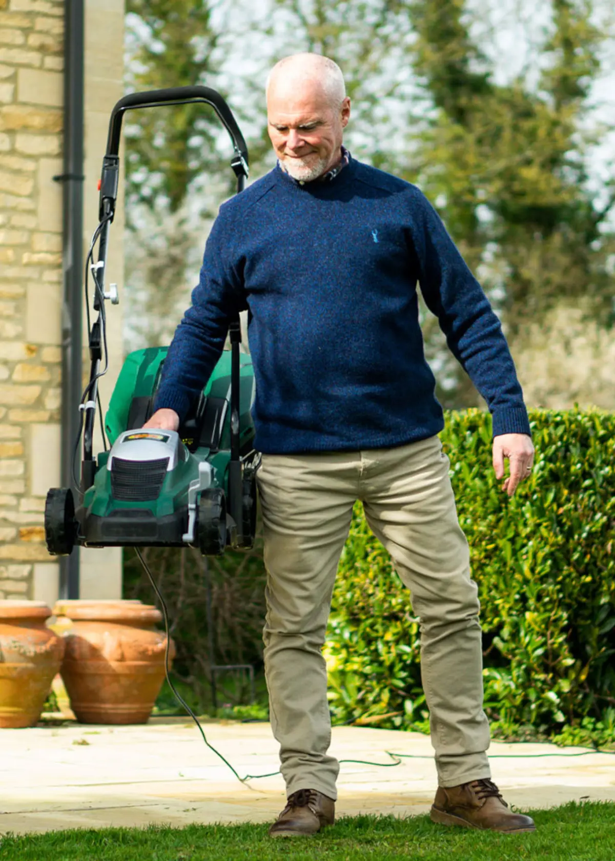 A photo of Webb Classic Electric 33cm Rotary Lawnmower