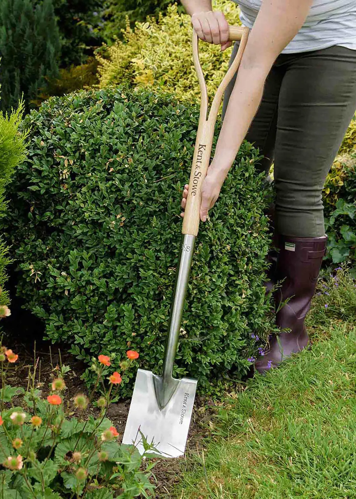 A photo of Kent & Stowe Stainless Steel Border Spade
