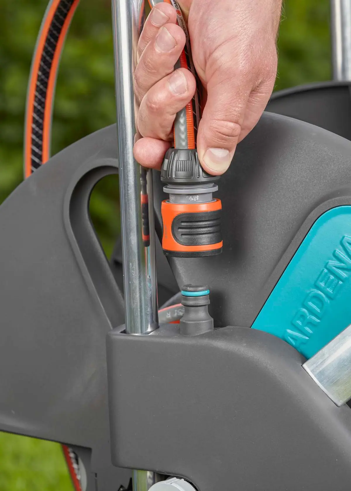 A photo of Gardena CleverRoll L Easy Set