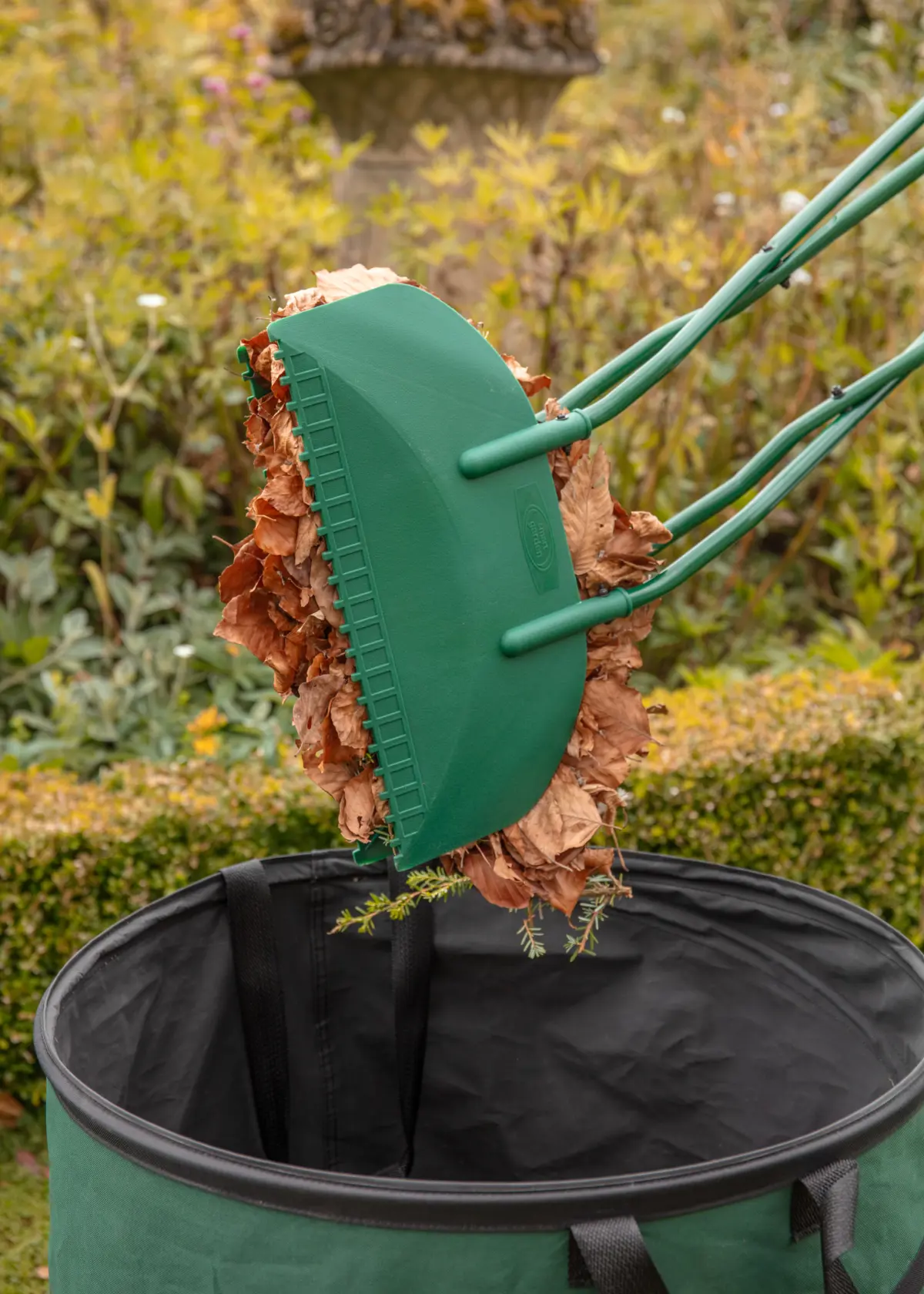 A photo of Long Handled Easy Leaf Grabbers