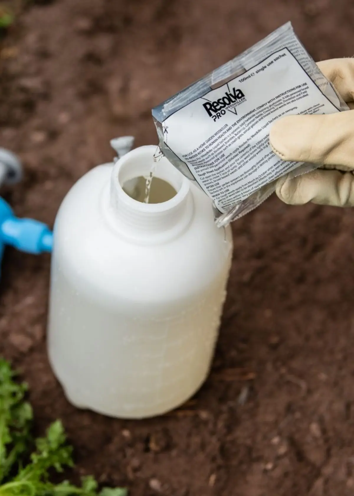 A photo of Resolva Xtra Tough Pro Weedkiller Liquid Sachets 6x100ml