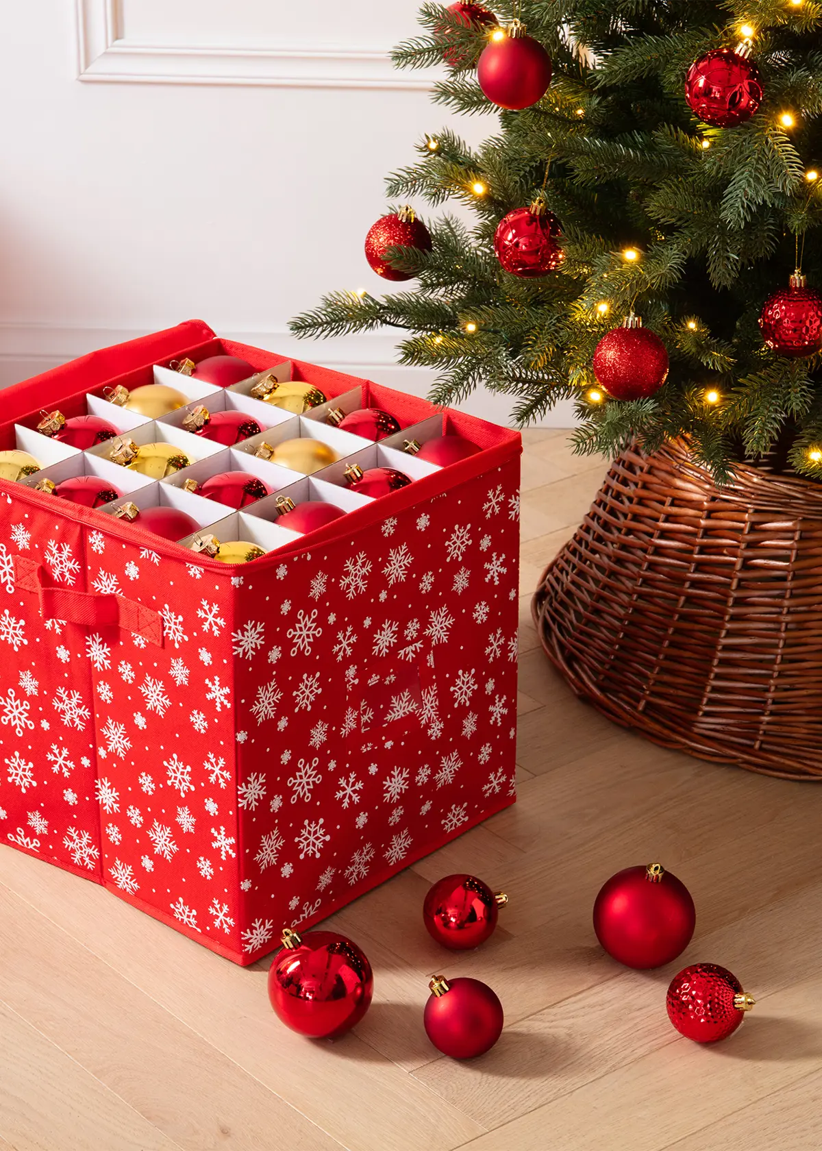 A photo of 64 Sectioned Christmas Bauble Storage Bag Snowflake Print