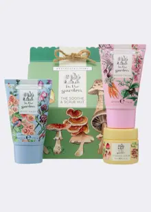 Heathcote & Ivory In The Garden The Soothe & Scrub Hut