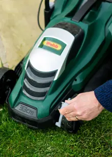 Webb Classic Electric 33cm Rotary Lawnmower