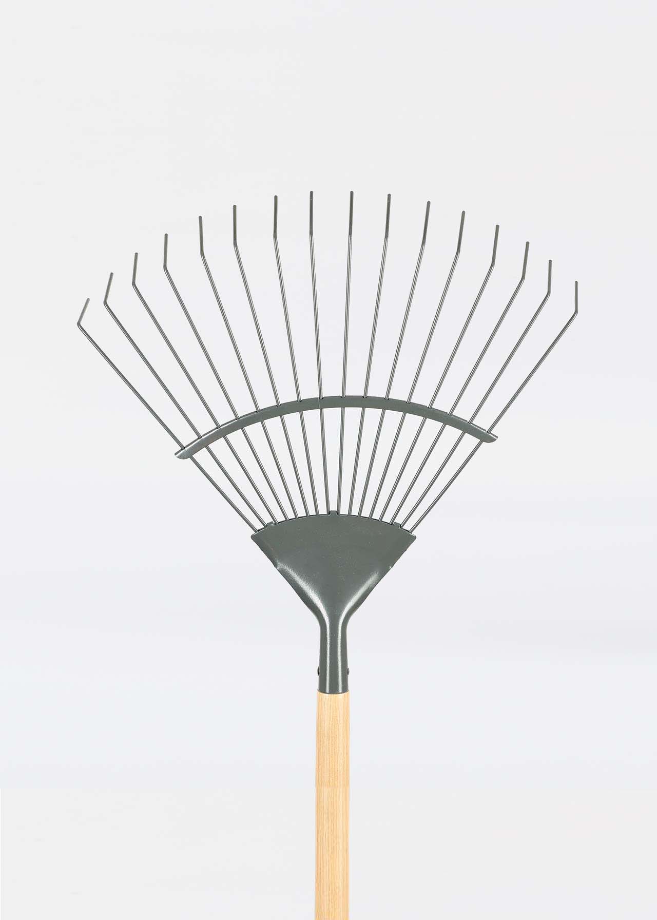 Kent & Stowe Stainless Steel Long Handled Lawn Rake
