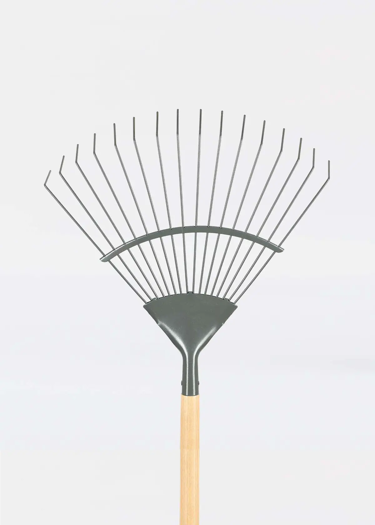 Kent & Stowe Stainless Steel Long Handled Lawn Rake