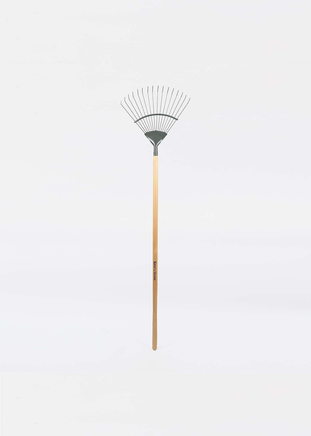 Kent & Stowe Stainless Steel Long Handled Lawn Rake