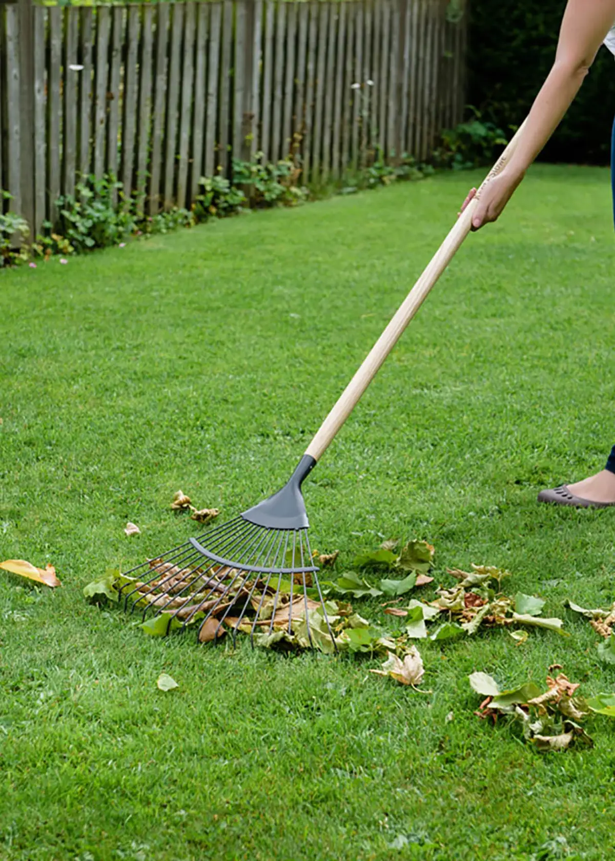 Kent & Stowe Carbon Steel Lawn Leaf Rake