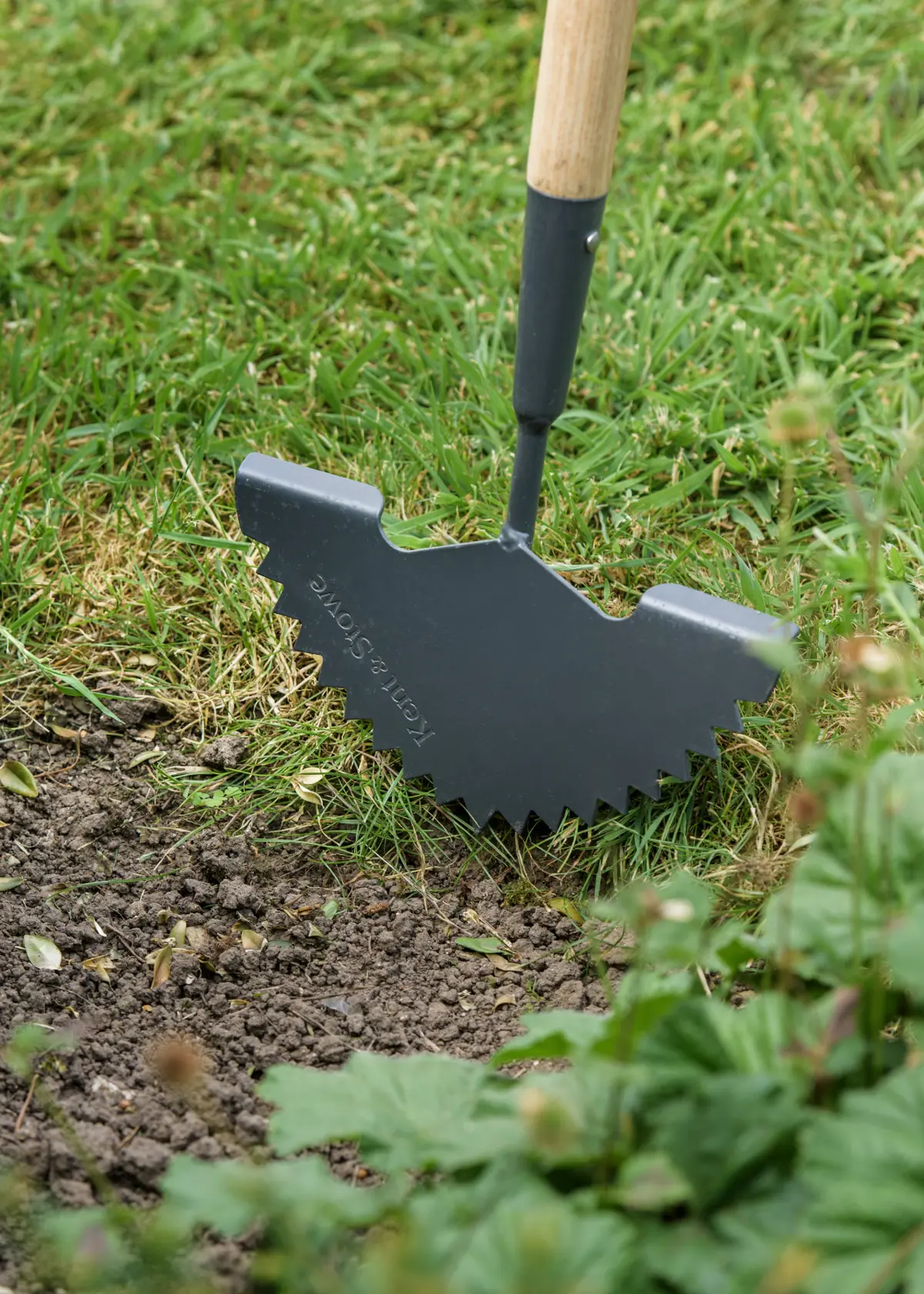 Kent & Stowe Carbon Steel Edging Iron