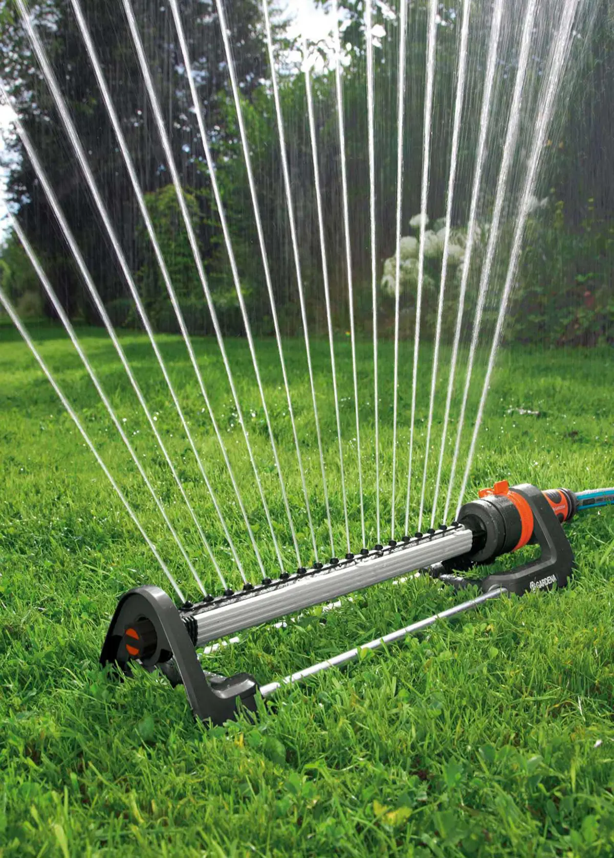 A photo of Oscillating Sprinkler Aqua L