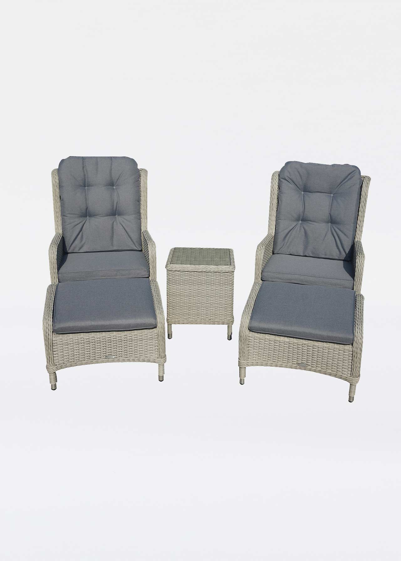 chester bistro set dobbies