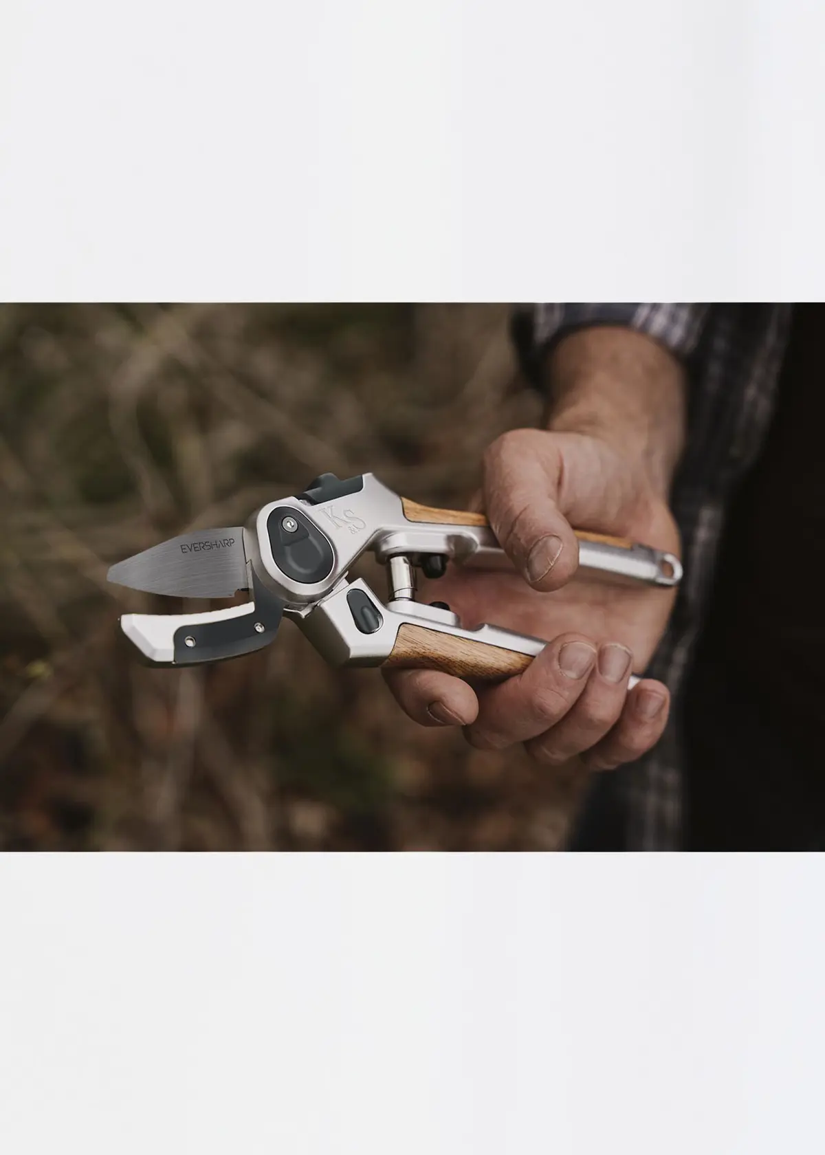 A photo of Kent & Stowe Eversharp Hard Wood Secateurs