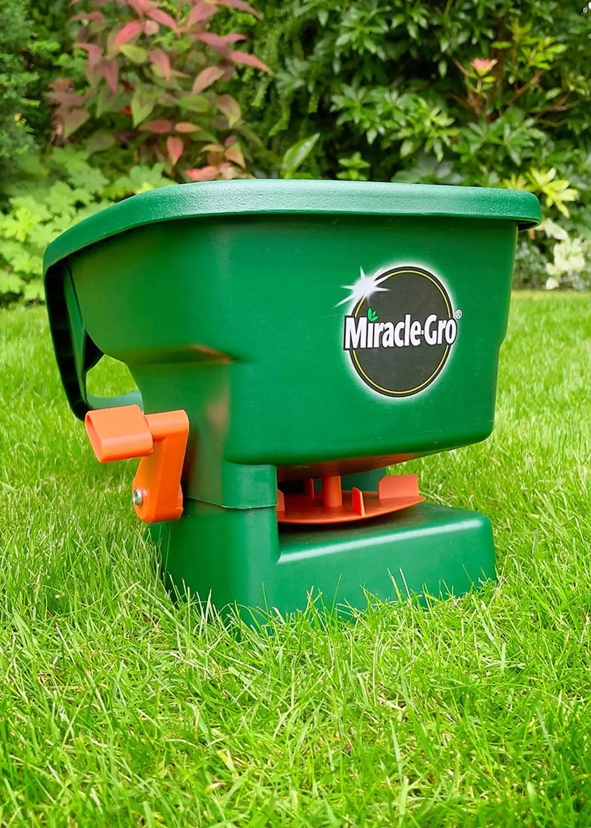 A photo of Miracle-Gro Handy Spreader