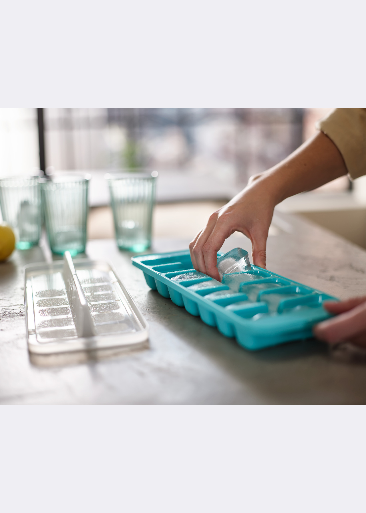 Flow Easy-Fill Ice Cube Tray