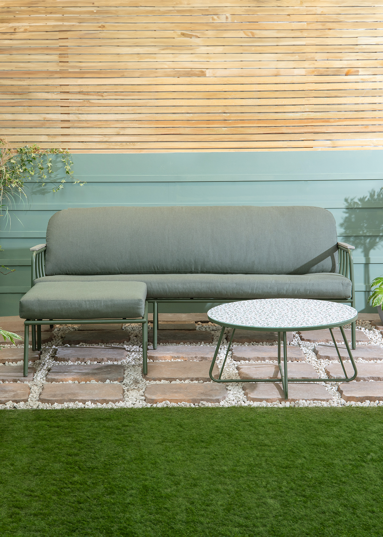 Aura Garden Sofa Set
