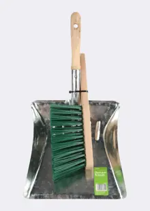 Dobbies Dust Pan & Brush