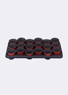 Dobbies Potting On Tray with 18x9cm Pots
