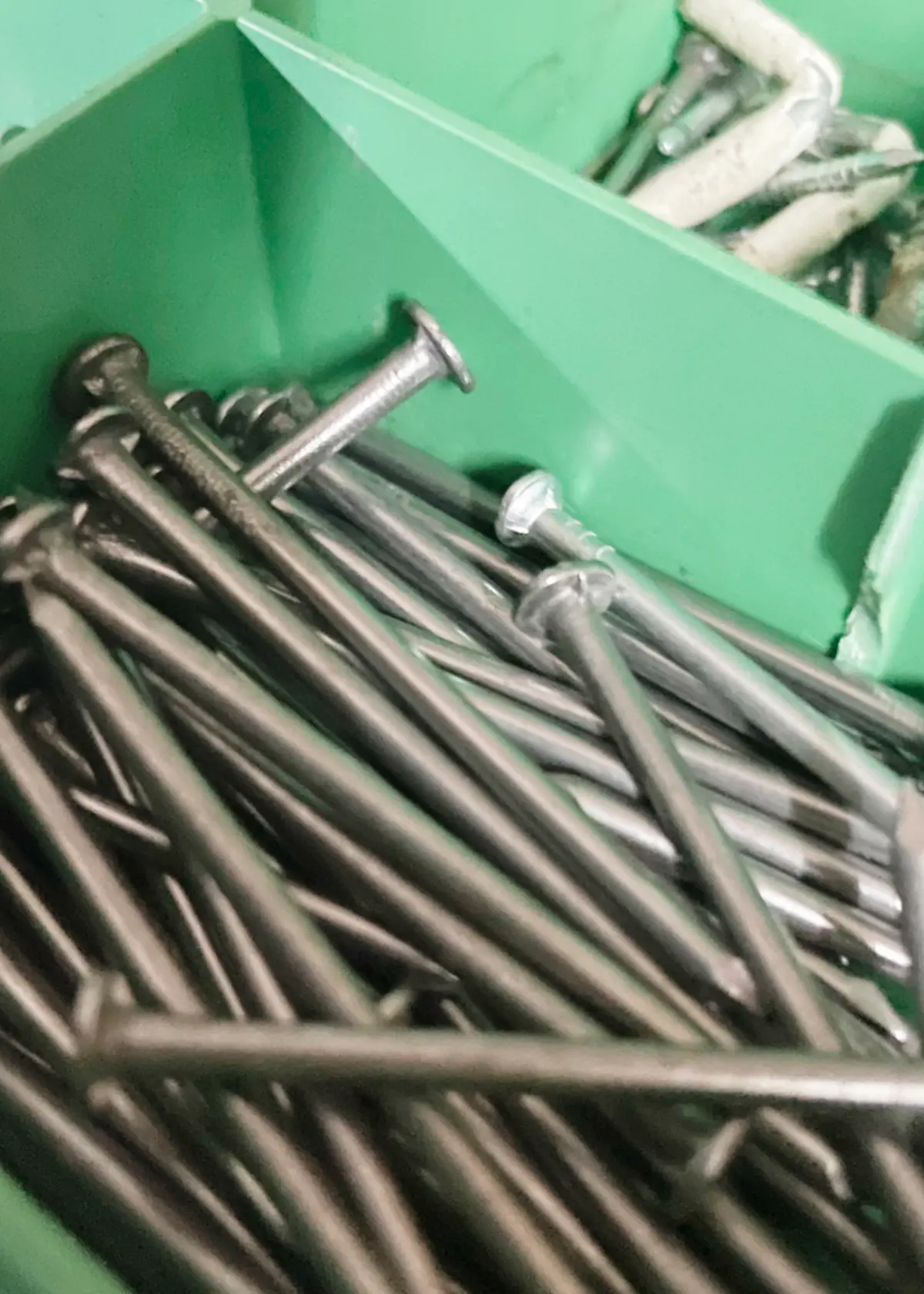 A photo of Pack of 18 Masonry Nails 70mm