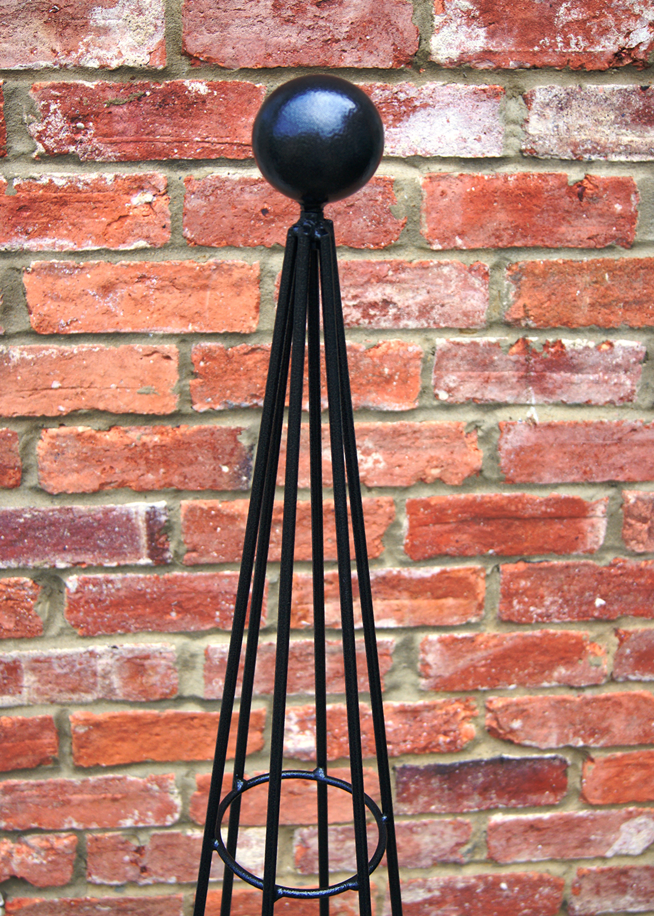 6ft Hampton Obelisk