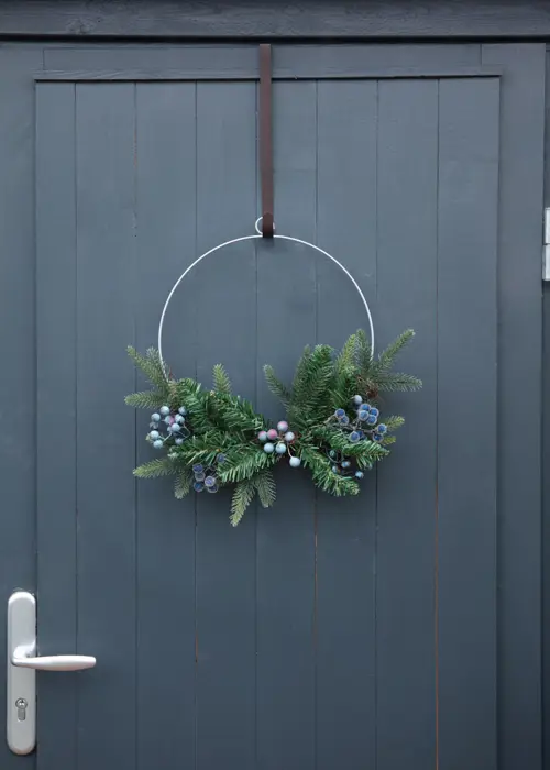 Blueberry Metal Half Wreath 45cm