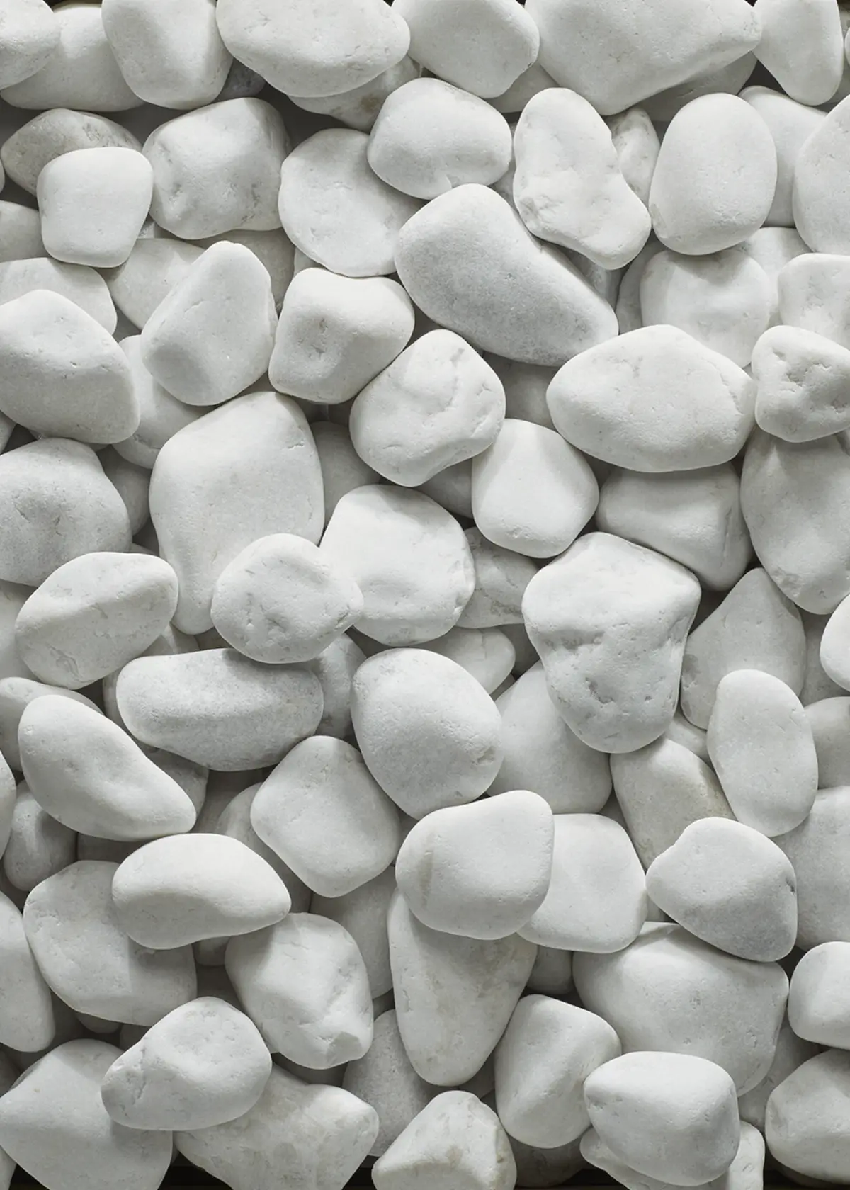 A photo of Dover White Cobbles Bulk Bag