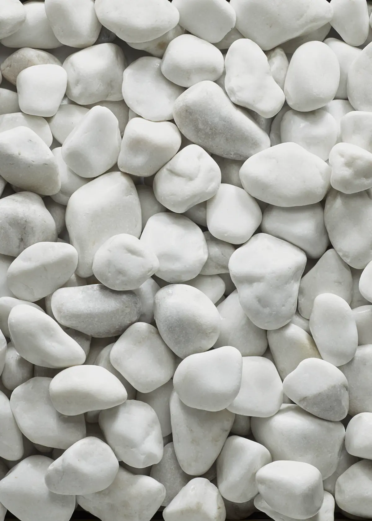 A photo of Dover White Cobbles Bulk Bag