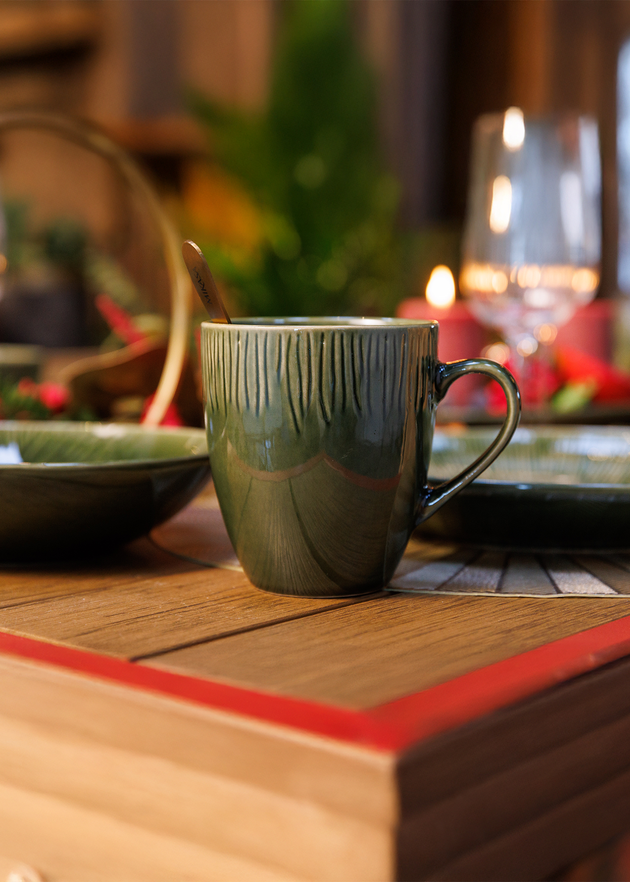 Set of 4 Jardin Stoneware Mugs 420ml