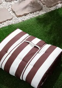 Outdoor Oasis Stripe Outdoor Cushion