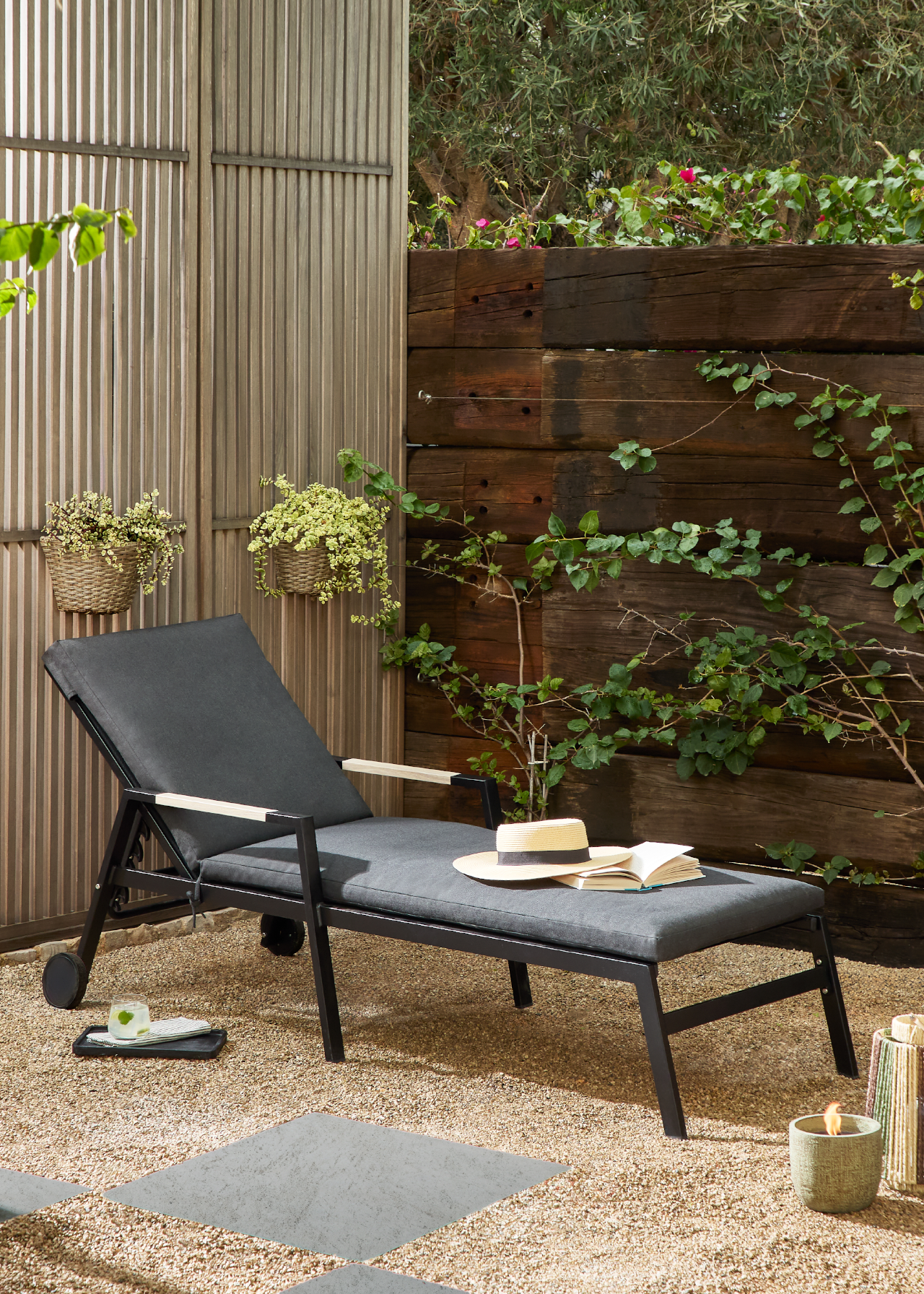 Boston Outdoor Lounger Chair