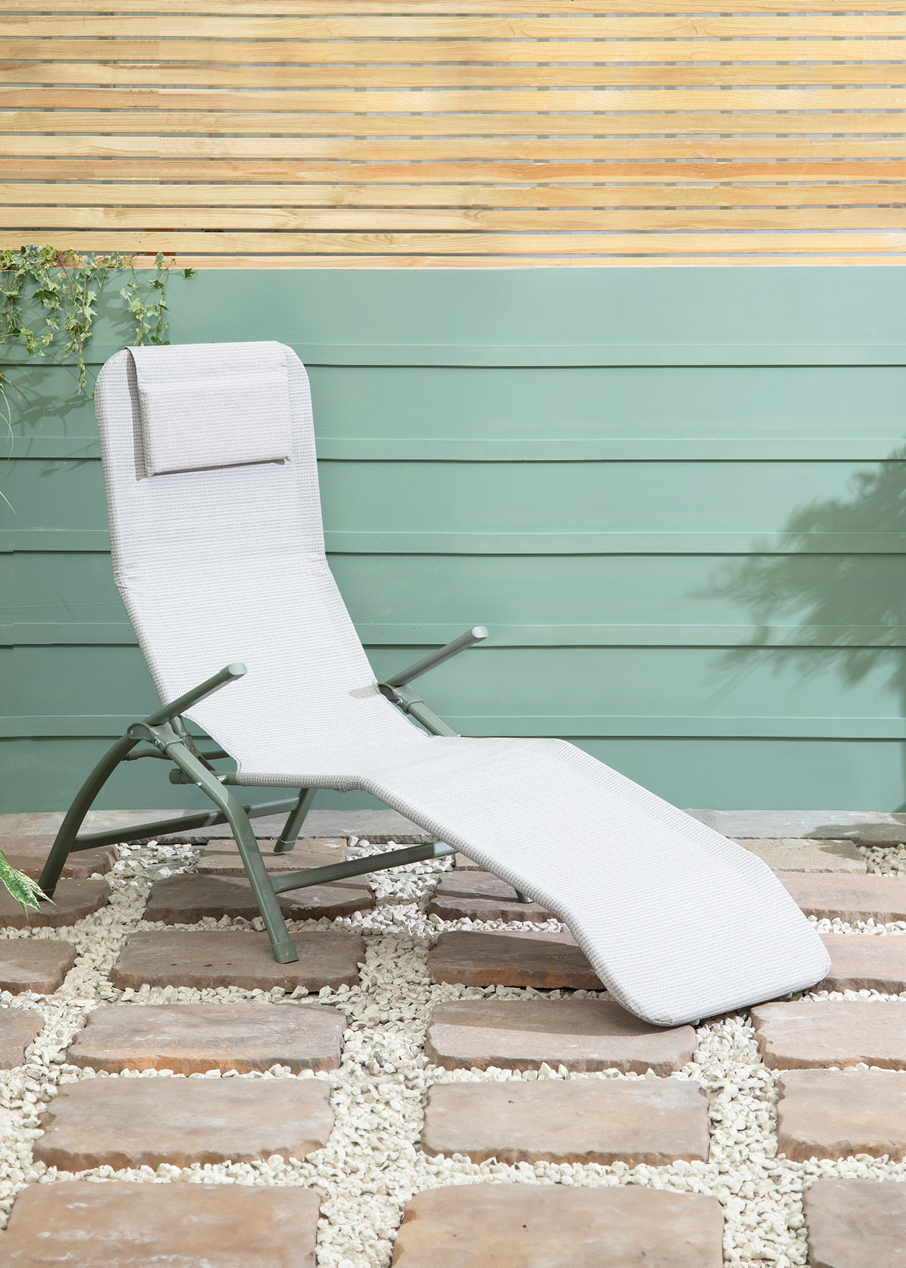 Fiesta relax chair green
