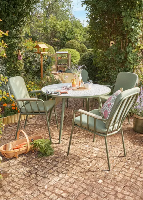 Aura 4 Seat Outdoor Dining Set