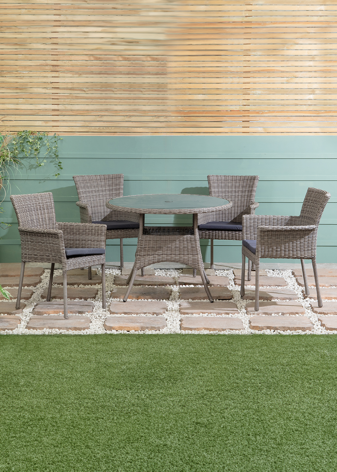 Arlo 4 Seat Outdoor Dining Set