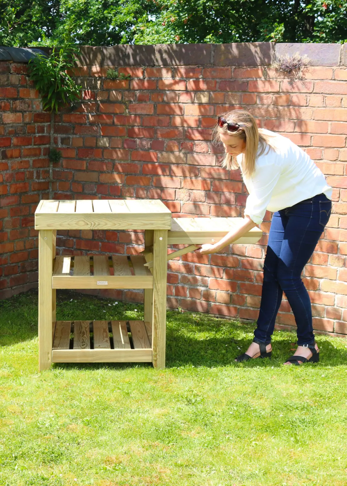 A photo of Garden Pizza Oven Table