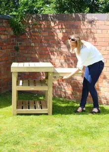 Garden Pizza Oven Table