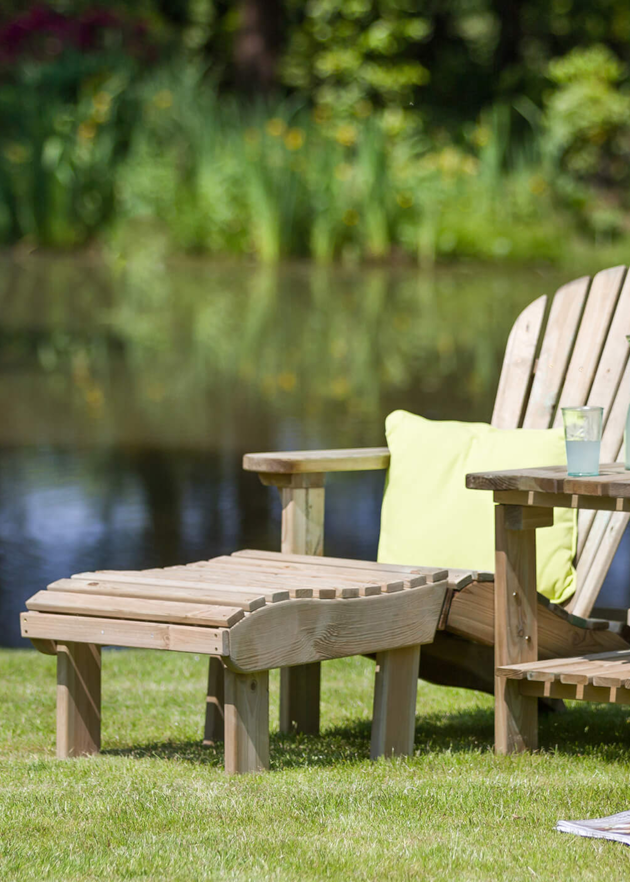 Lily Relax Foot Stool