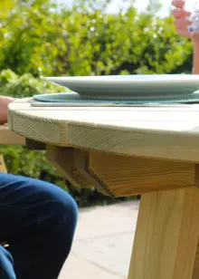 Freya Round 4 Seater Outdoor Dining Set
