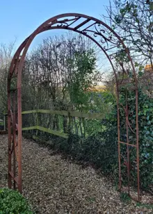 Buckingham Bare Metal Garden Arch with Ground Spikes