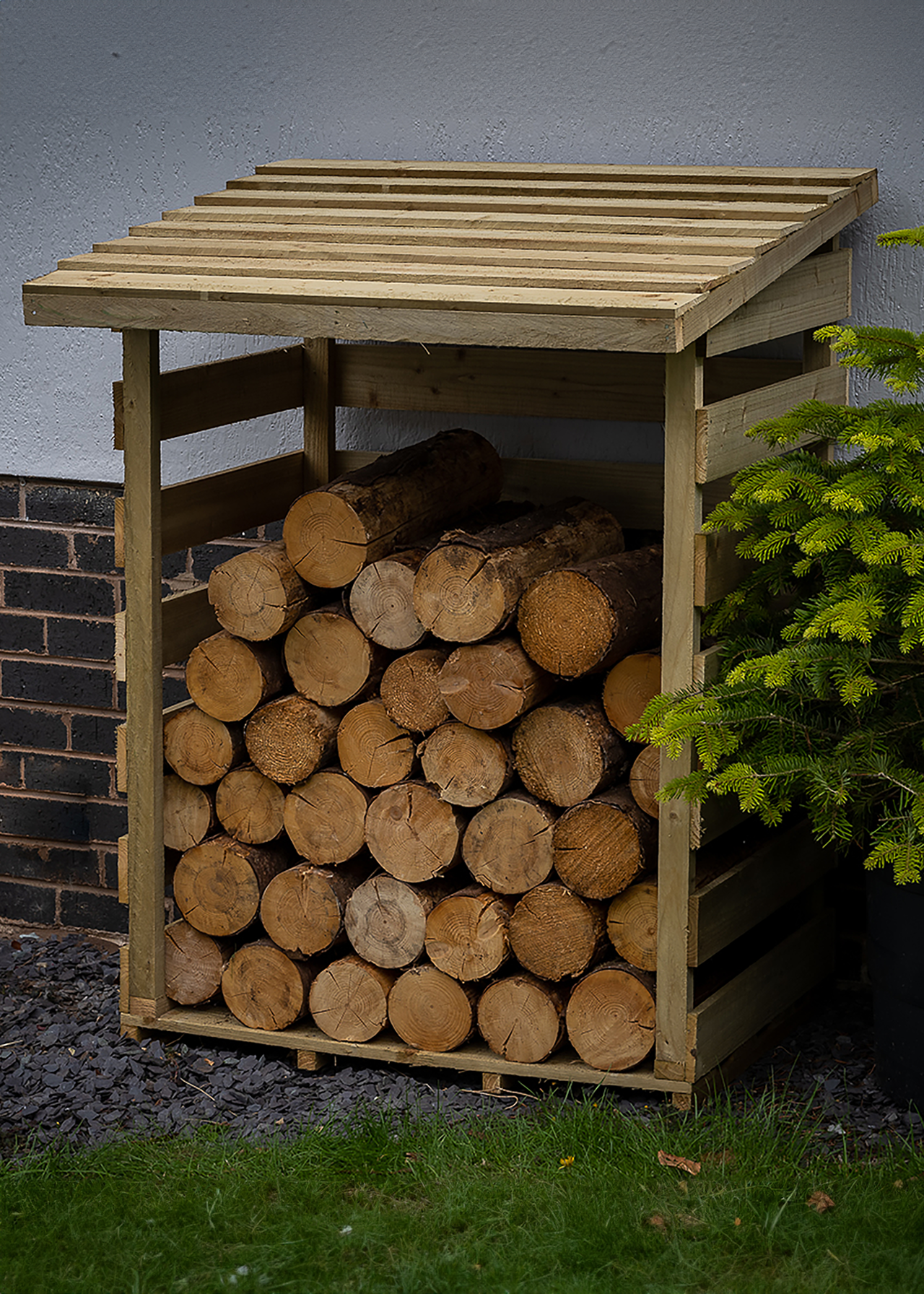 Compact Pent Log Store