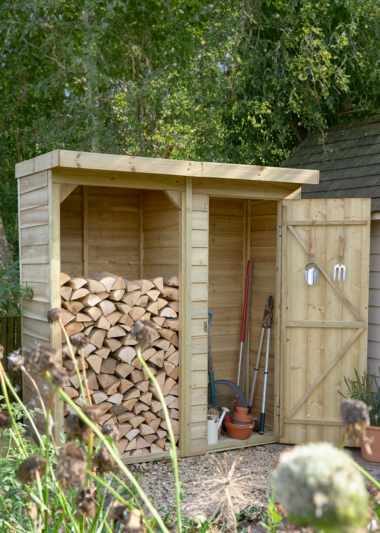 Medium Log & Tool Store